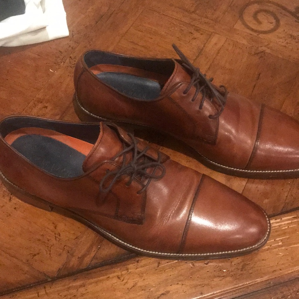 Cole Haan brown leather dress shoes